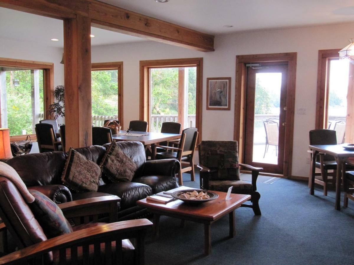 Arbutus Cove Guesthouse Metchosin Екстериор снимка