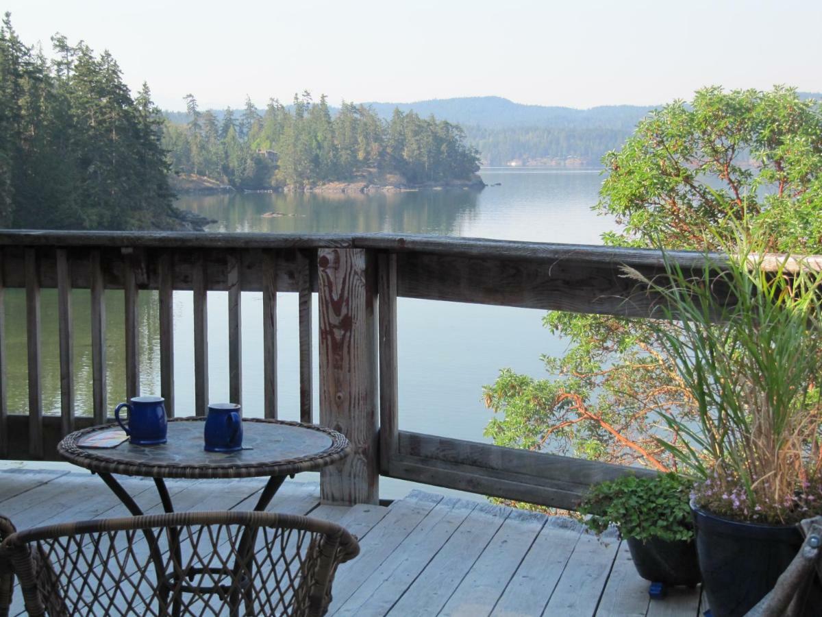 Arbutus Cove Guesthouse Metchosin Екстериор снимка